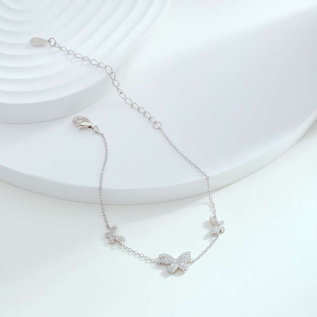 [Amore]Delicate Butterfly Pendant Bracelet
