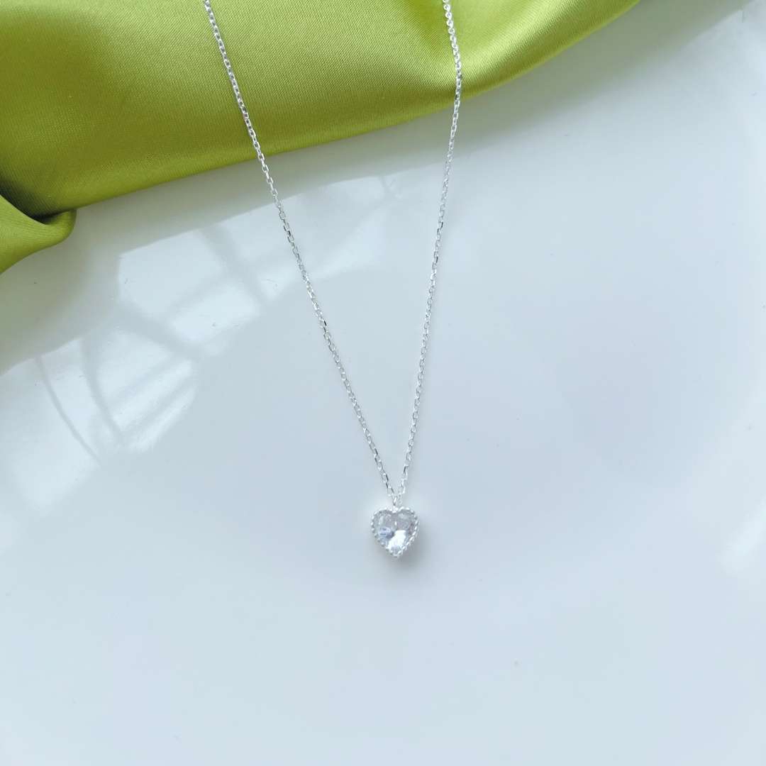 [Amore]Ornate Heart Shape Necklace