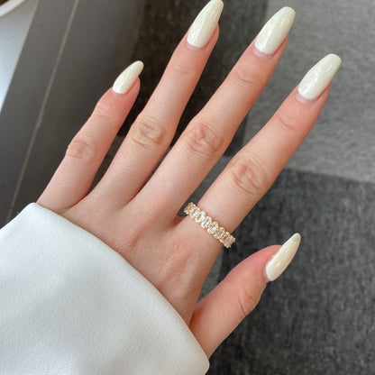 [Amore]Ornate Oval Cut Tennis Ring