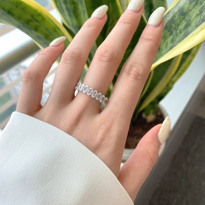 [Amore]Ornate Oval Cut Tennis Ring