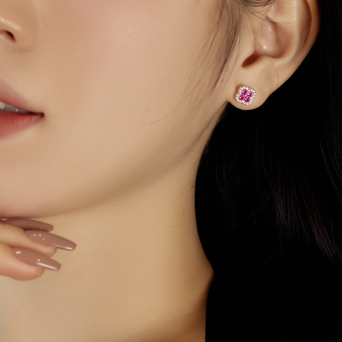 [Amore]Four-Leaf Clover Flower Shaped Earrings