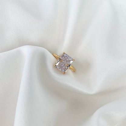 [Amore]4.0 Carat Ornate Enchanting Radiand Cut Banquet Ring