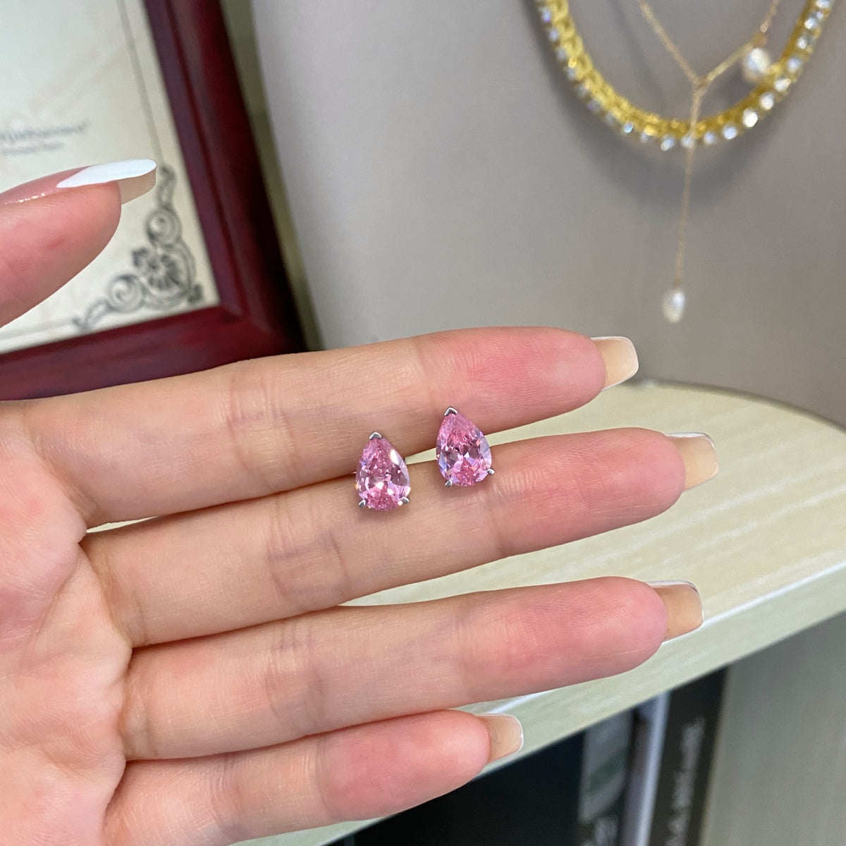 [Amore]Ornate Water Drop Shape Earrings