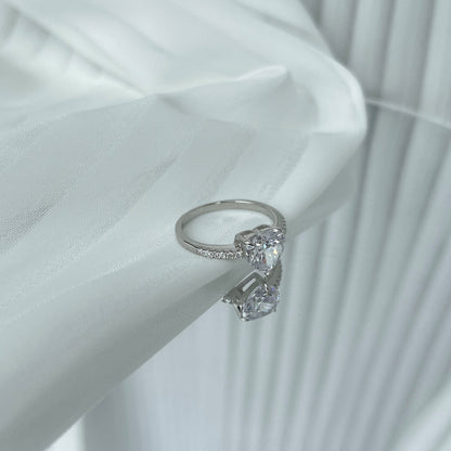 [Amore]2.0 Carat Dazzling Lustrous Heart Cut Lover Ring