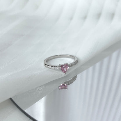 [Amore]0.5 Carat CaratEternity Charming Heart Shape Lover Ring