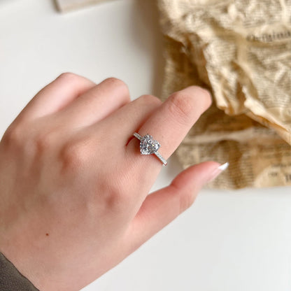 [Amore]2.0 Carat Dazzling Lustrous Heart Cut Lover Ring