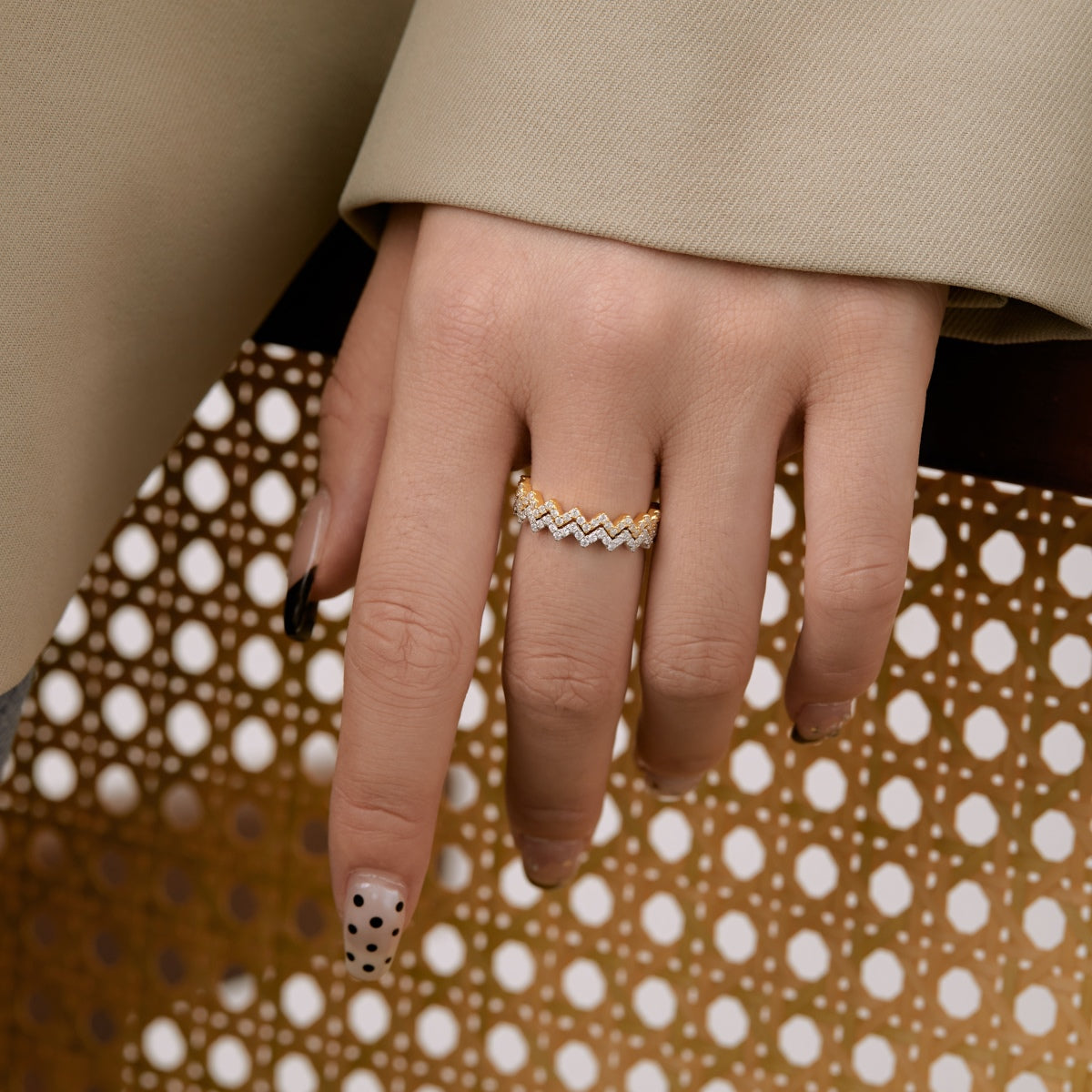 [Amore]Delicate Enchanting Wave Shape Daily Ring