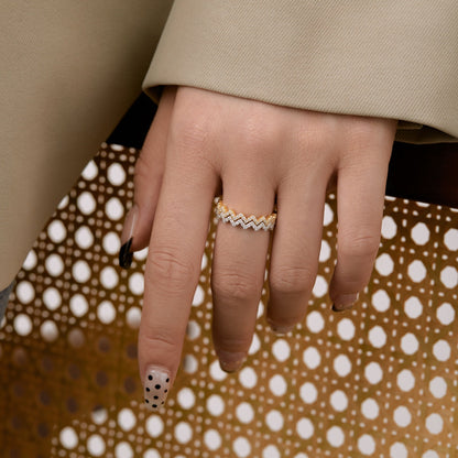 [Amore]Delicate Enchanting Wave Shape Daily Ring