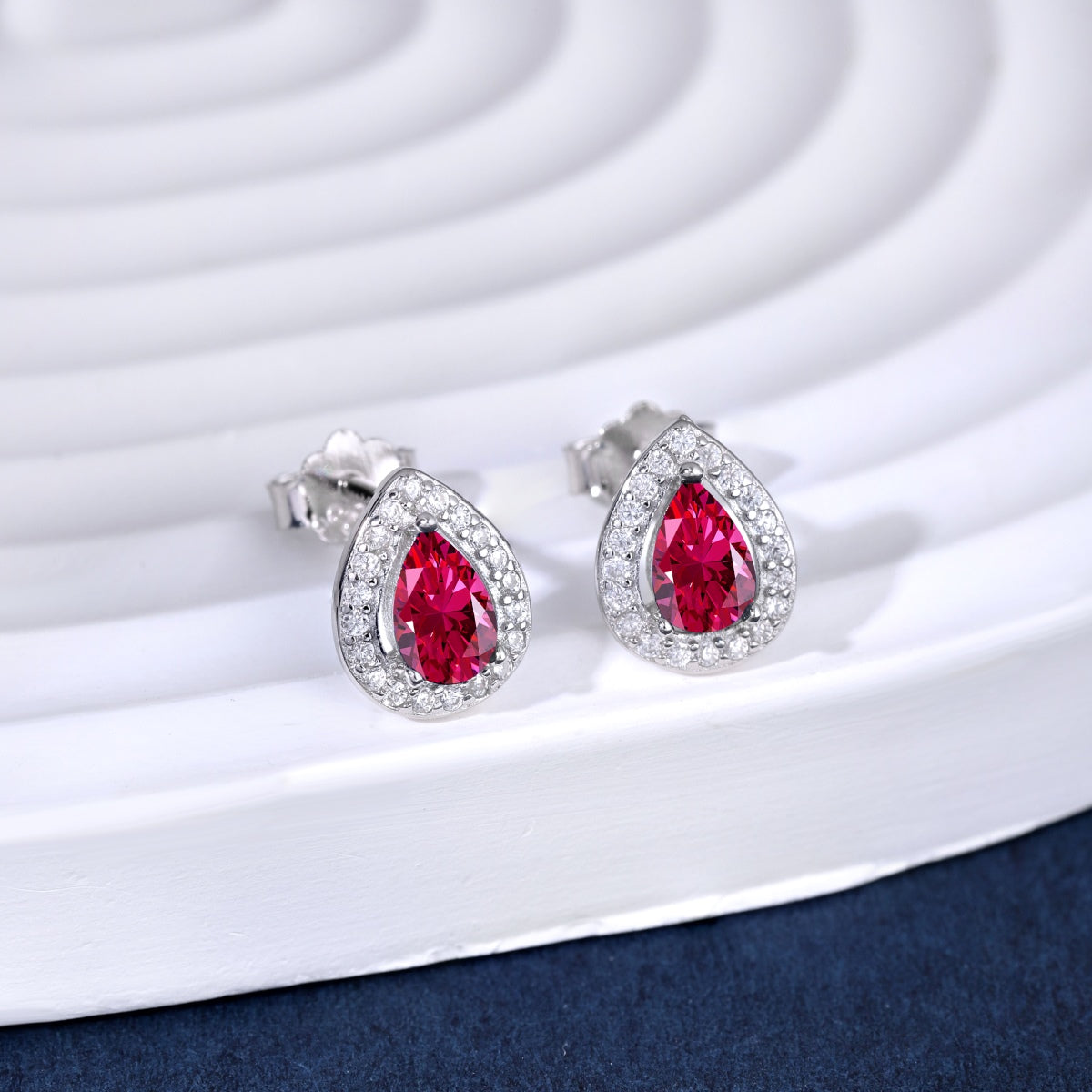 [Amore]Luxurious Water Drop Shape Earrings