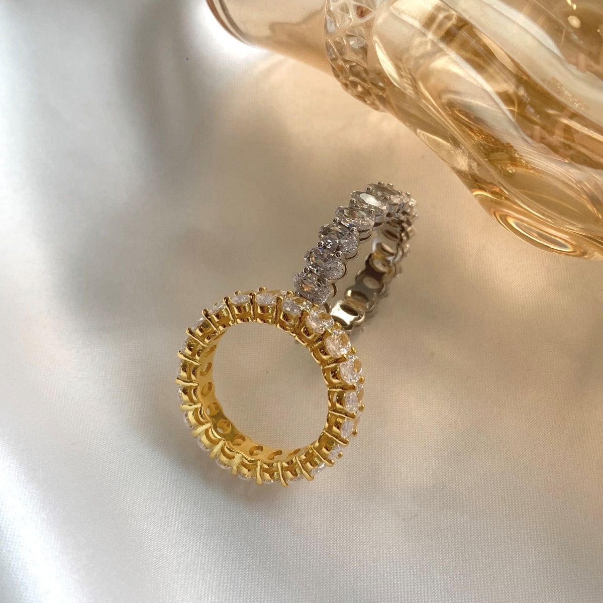 [Amore]Ornate Oval Cut Tennis Ring