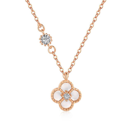 [Amore]Delicate Flower Shape Necklace