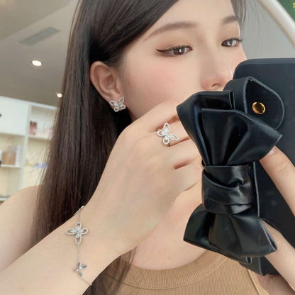 [Amore]Delicate Butterfly Pendant Bracelet