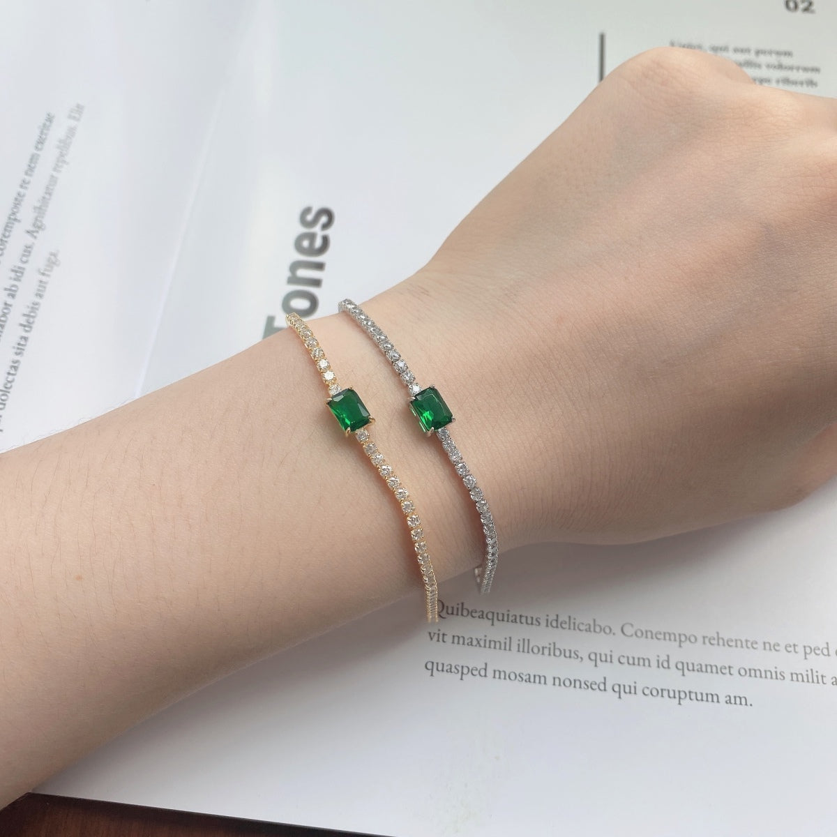 [Amore]1.0 Carat Unique Emerald Cut Banquet Bracelet