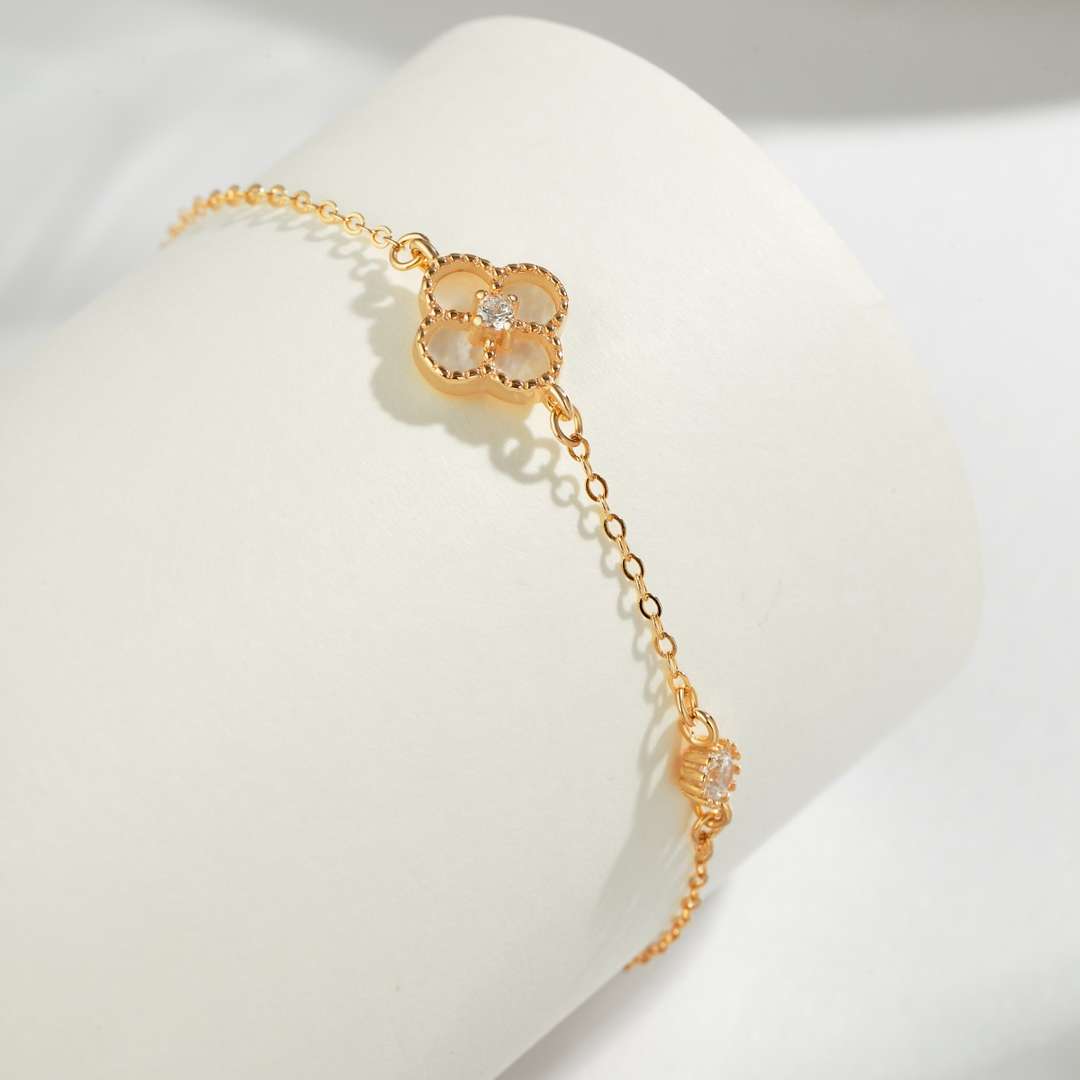 [Amore]Delicate Four Leaf Clover Bracelet