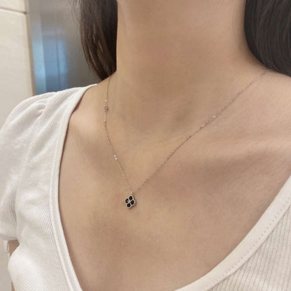 [Amore]Delicate Flower Shape Necklace