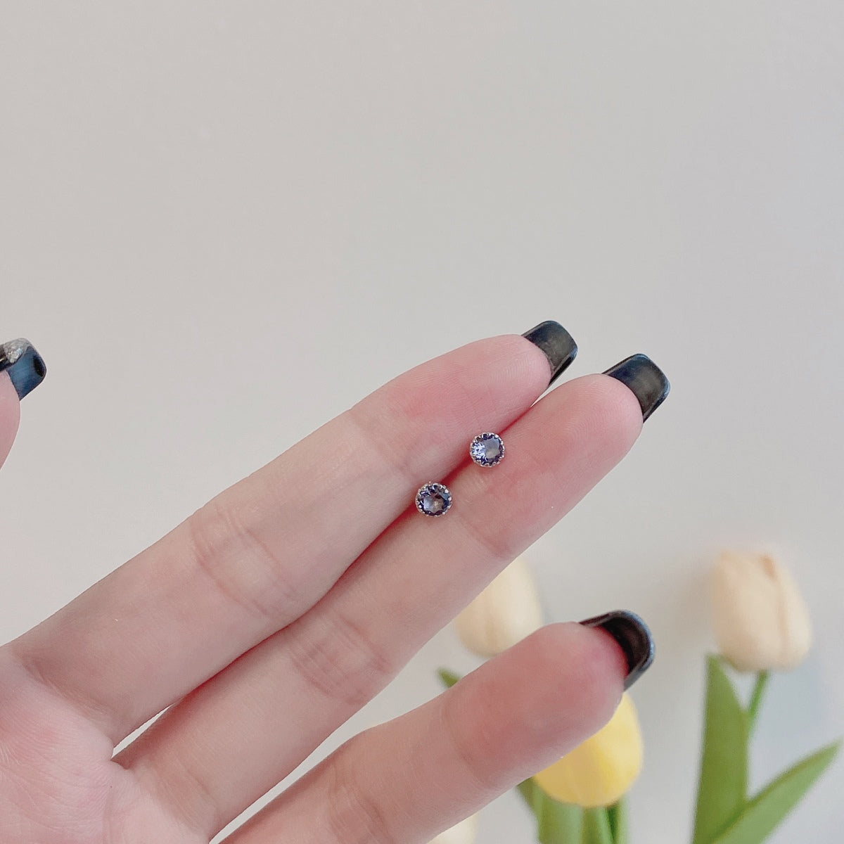[Amore]Sparkling Colorful Round Shape Earrings