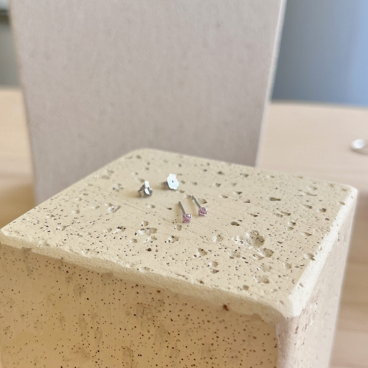 [Amore]Delicate Solitaire Earrings