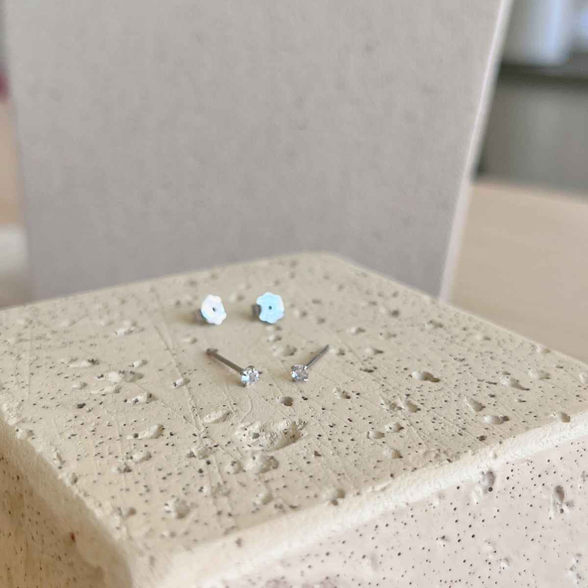 [Amore]Delicate Solitaire Earrings