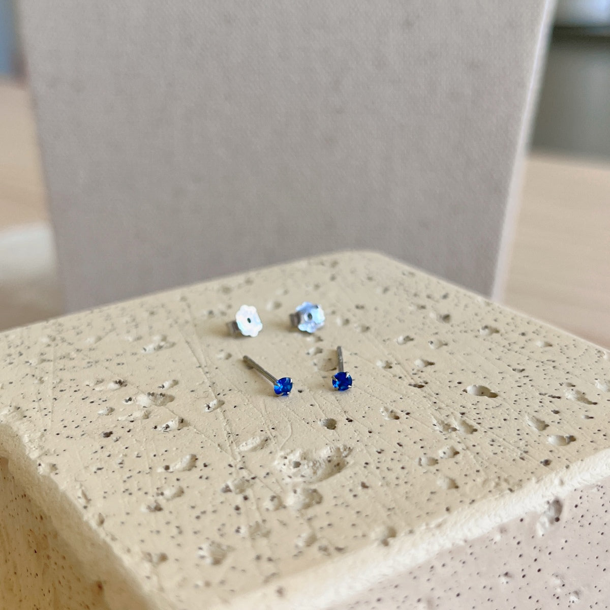 [Amore]Delicate Solitaire Earrings