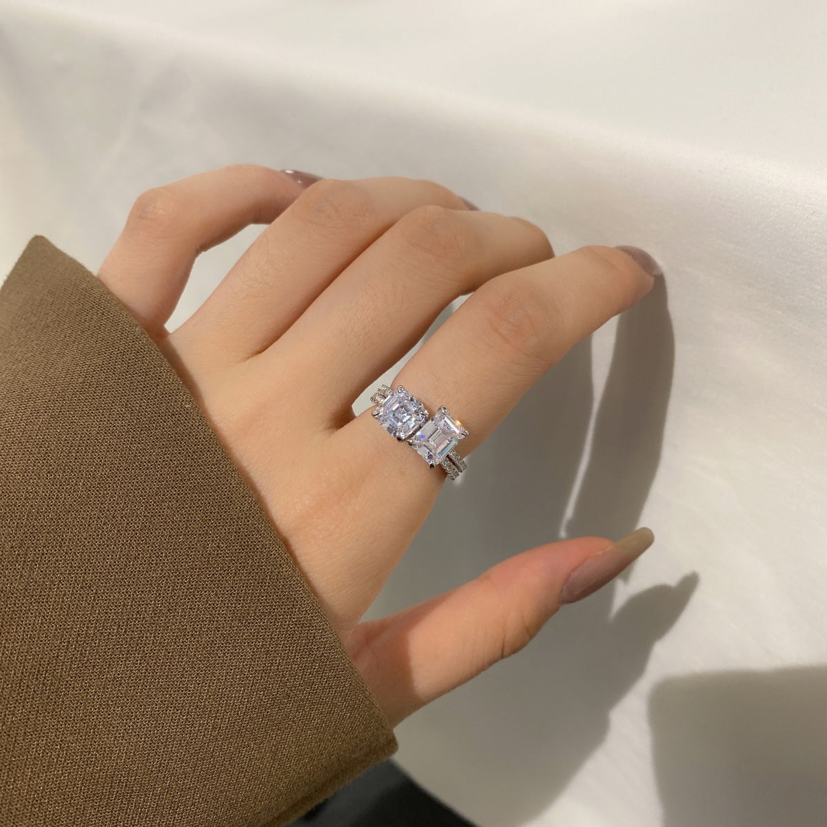 [Amore]2.0 Carat Scintillating Ornate Radiant Cut Party Ring