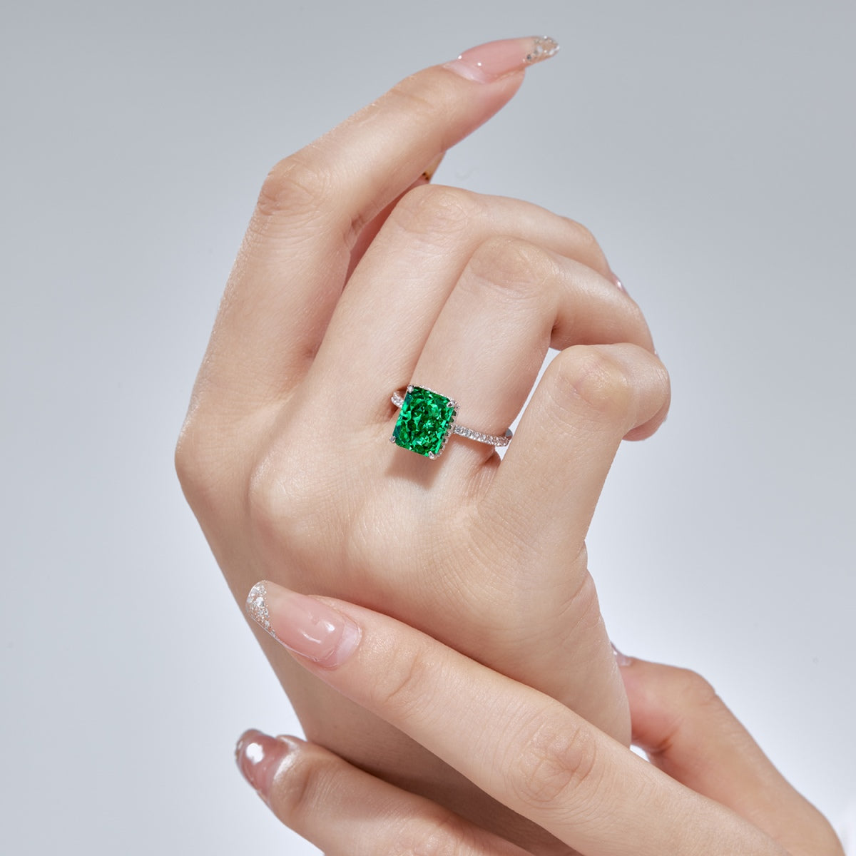 [Amore]4.0 Carat Luxurious Engagement Ring