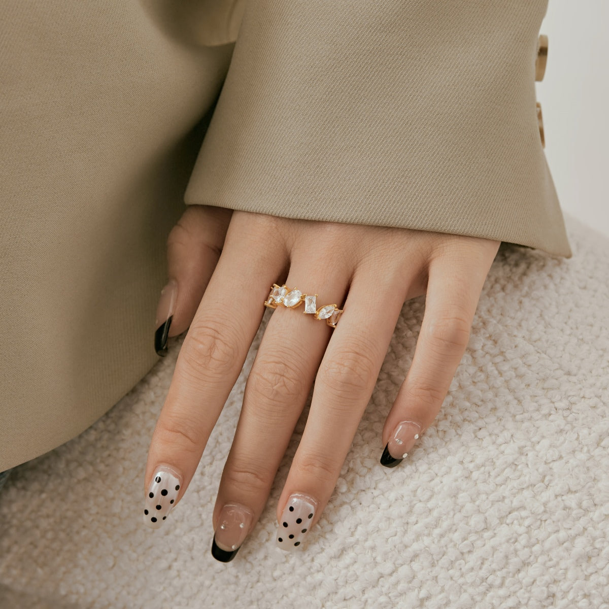 [Amore]Delicate Multi Cut Ring