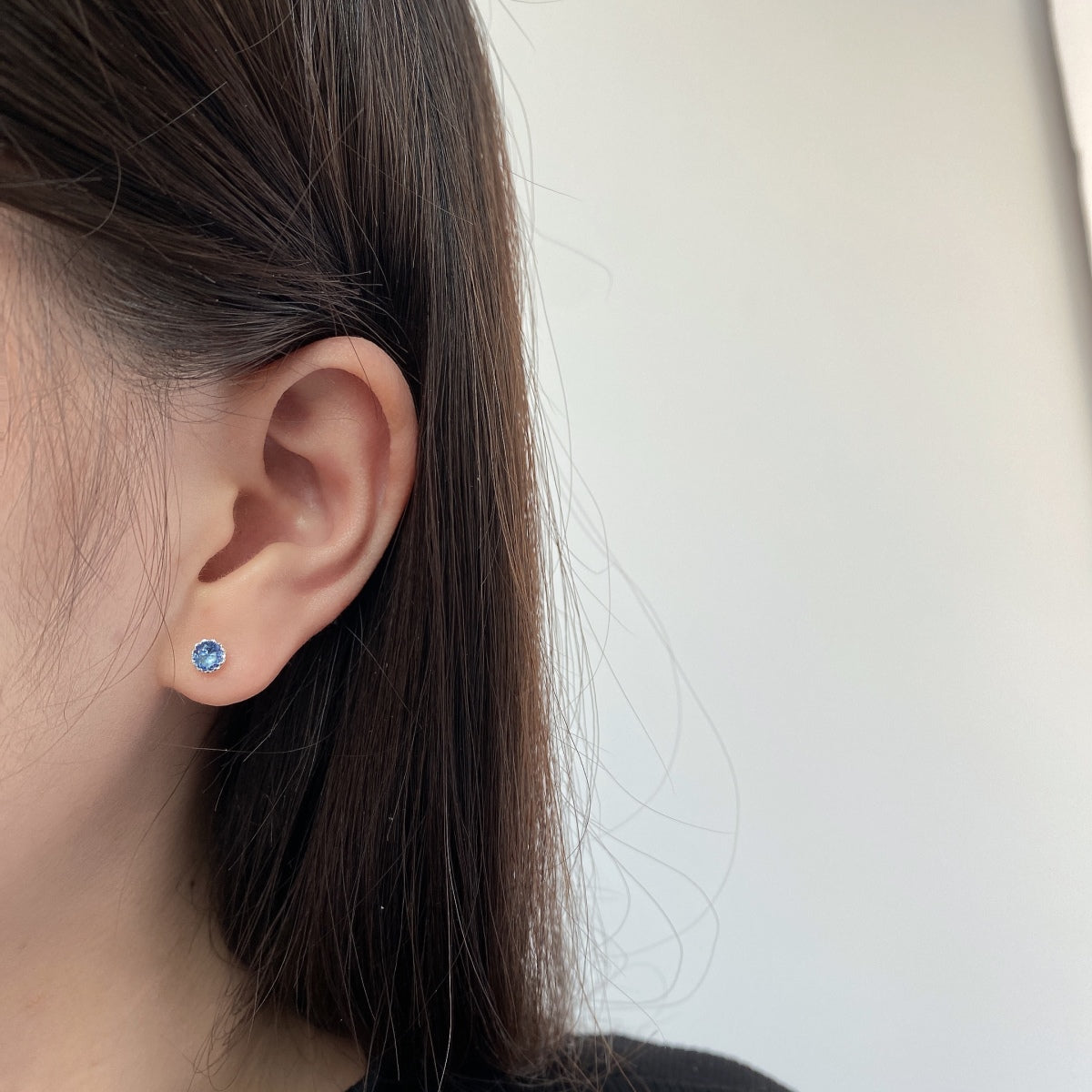 [Amore]Sparkling Colorful Round Shape Earrings