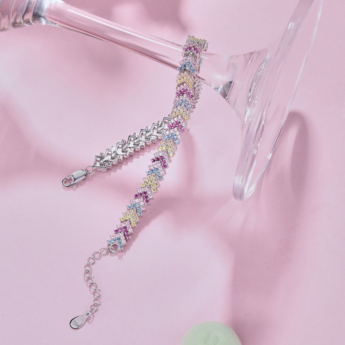 [Amore]Ornate Sparkling Round Cut Party Bracelet