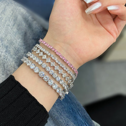 [Amore]0.5 Carat Ornate Princess Cut Daily Bracelet