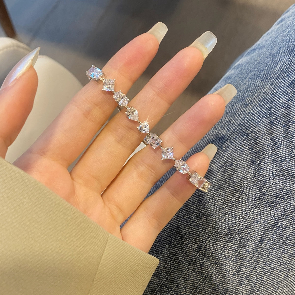[Amore]Unique Exquisite Multi Cut Daily Bracelet