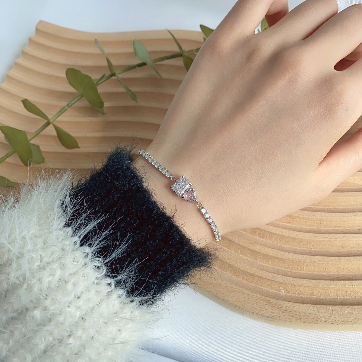 [Amore]Dazzling Unique Multi Shape Lover Bracelet