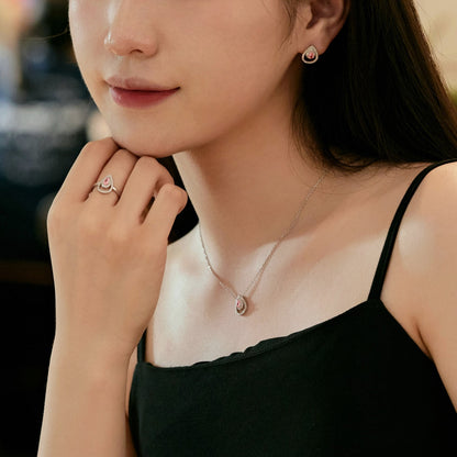 [Amore]Sparkling Delicate Water Drop Shape Daily Earrings
