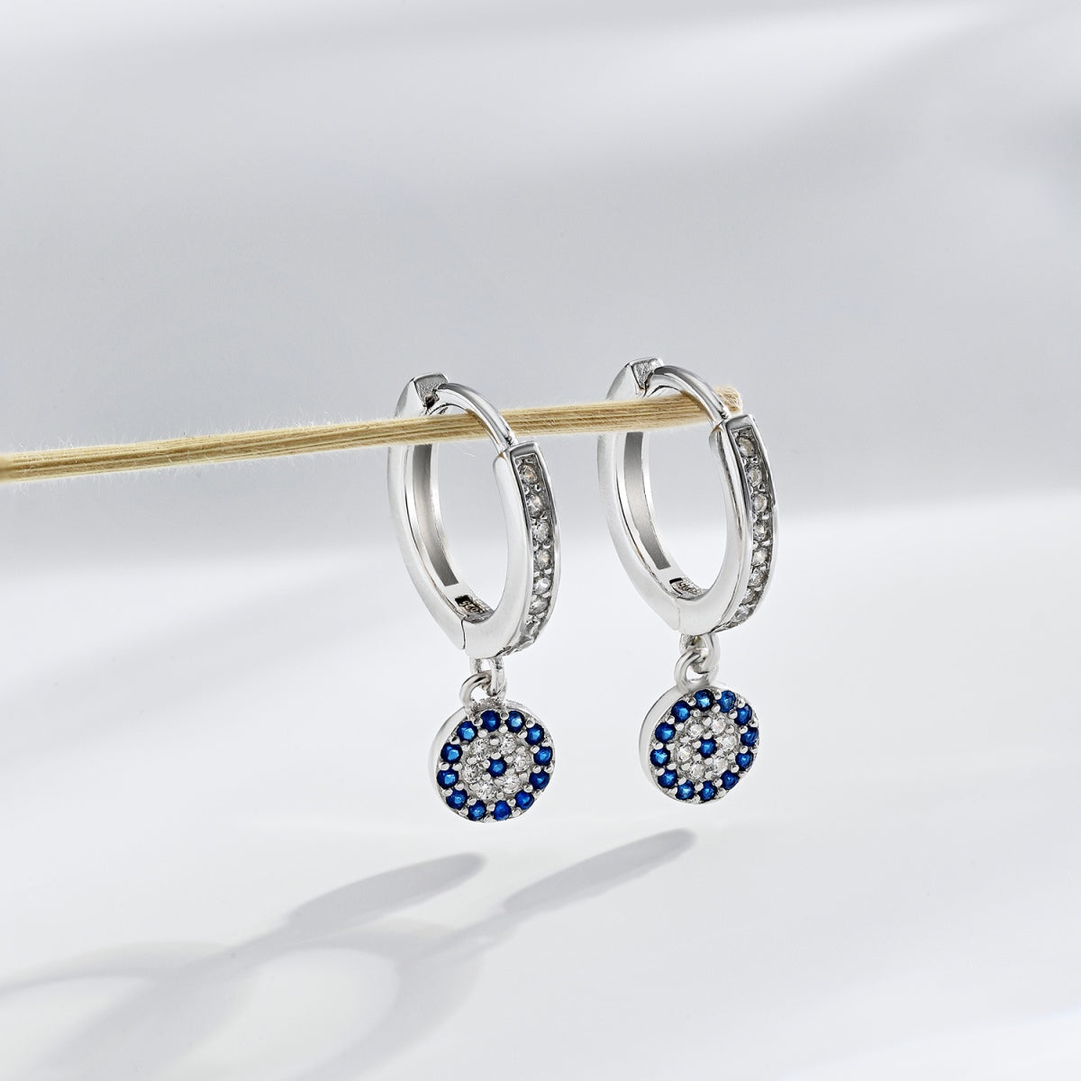 [Amore]Unique Devil Eye Earrings
