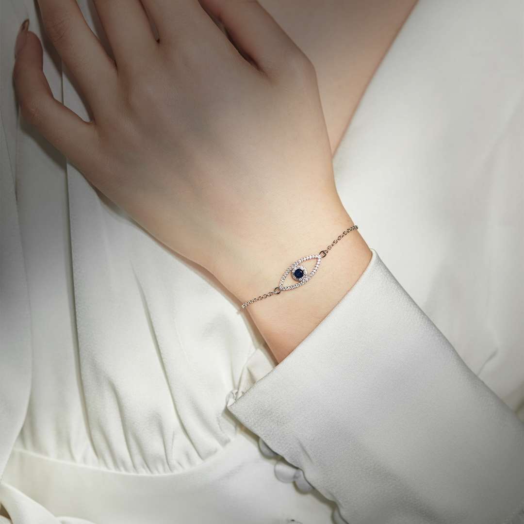 [Amore]Devil's Eye Hollow Design Bracelet