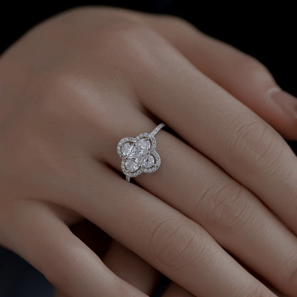 [Amore]Luxurious Eternity Flower Shape Banquet Ring