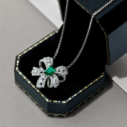 [Amore]Luxurious Flower Shape Emerald Cut Necklace
