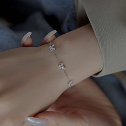 [Amore]Radiant Butterfly Shape Necklace