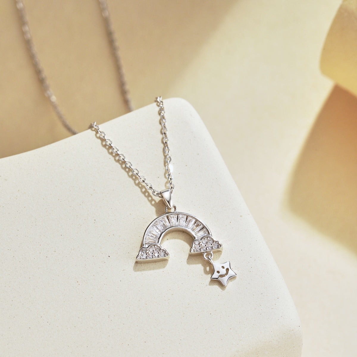 [Amore]Unique Rainbow Star Necklace