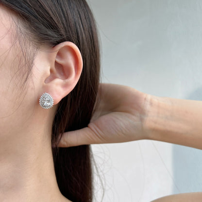 [Amore]Delicate Gorgeous Pear Cut Daily Earrings