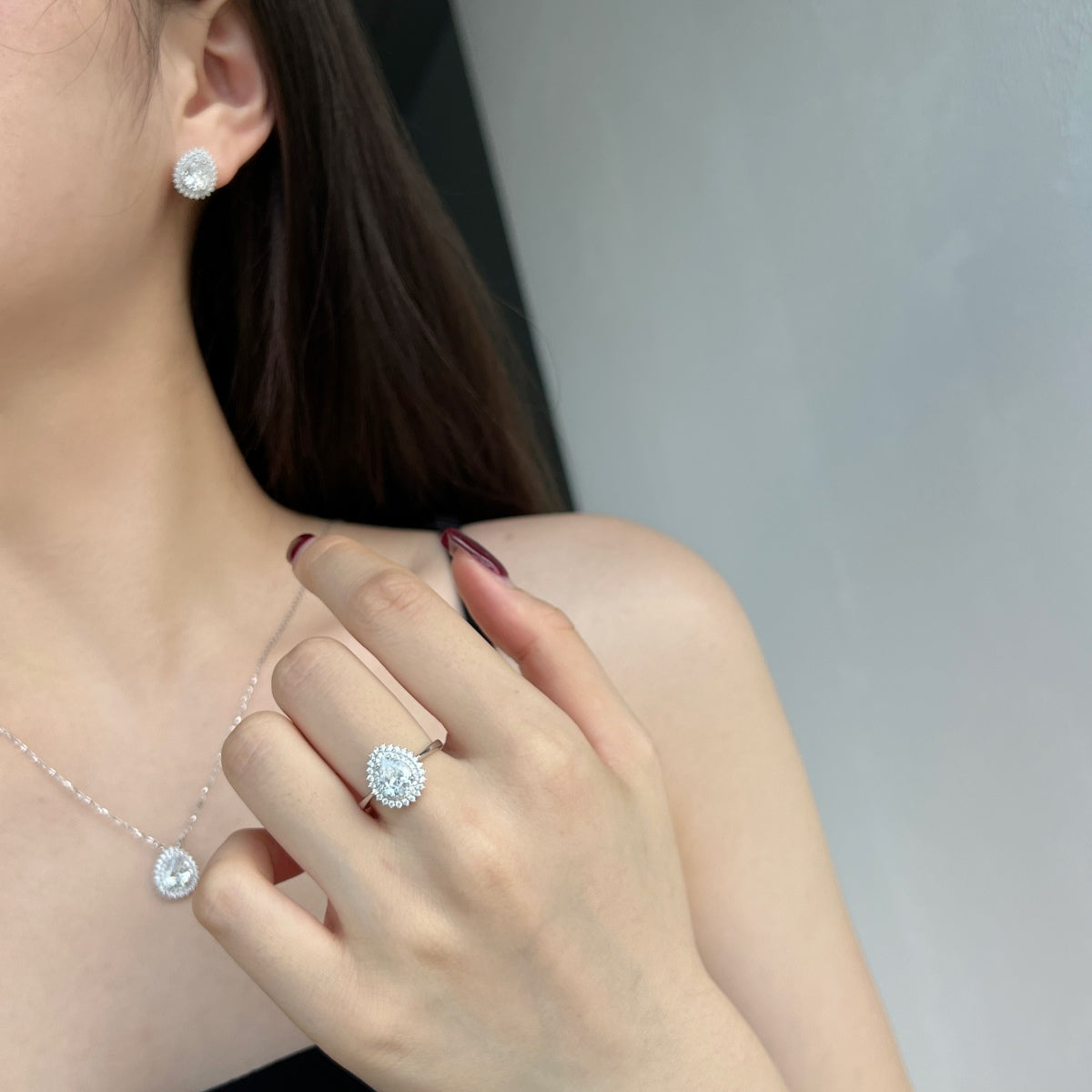 [Amore]Delicate Gorgeous Pear Cut Daily Earrings