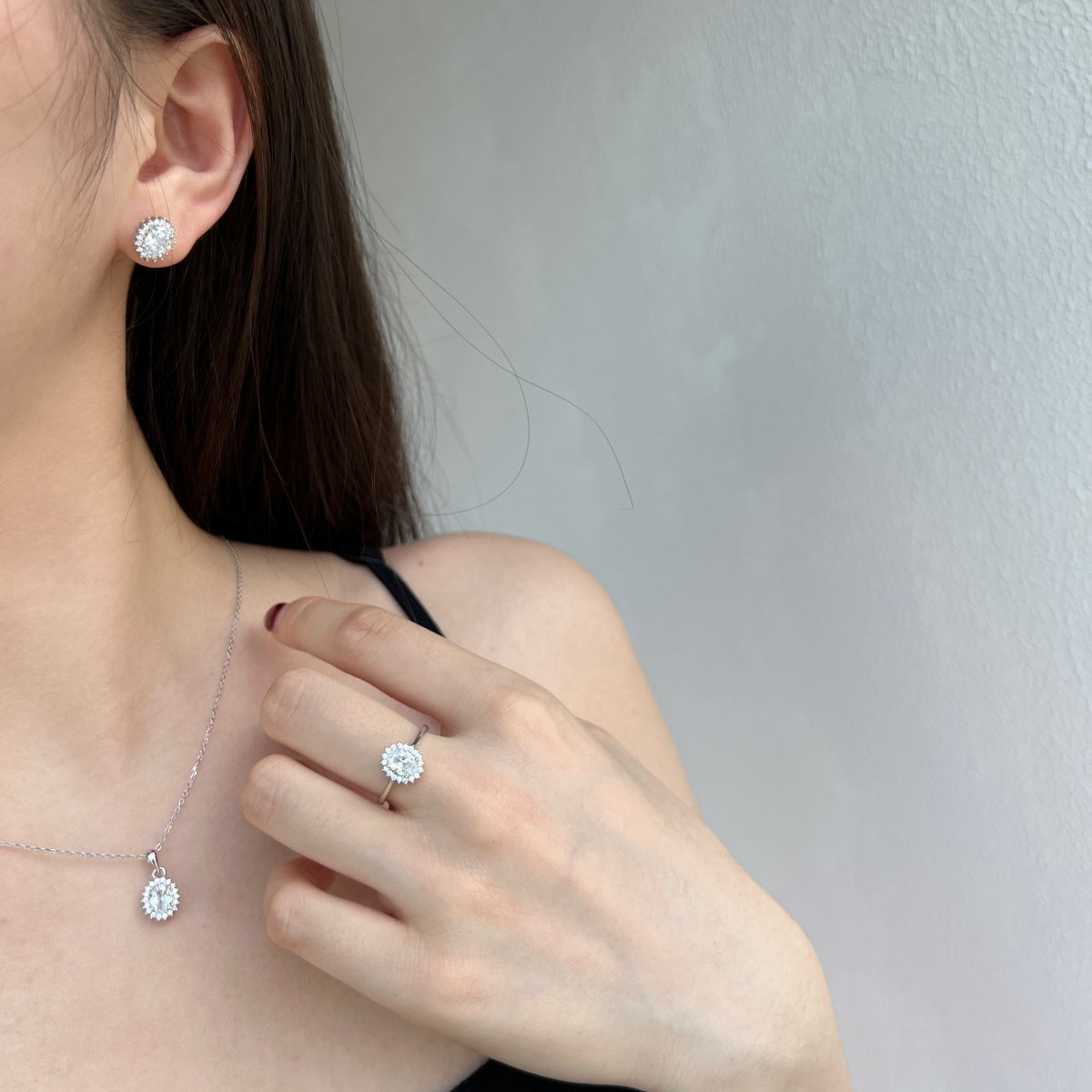 [Amore]Delicate Radiant Oval Cut Daily Earrings