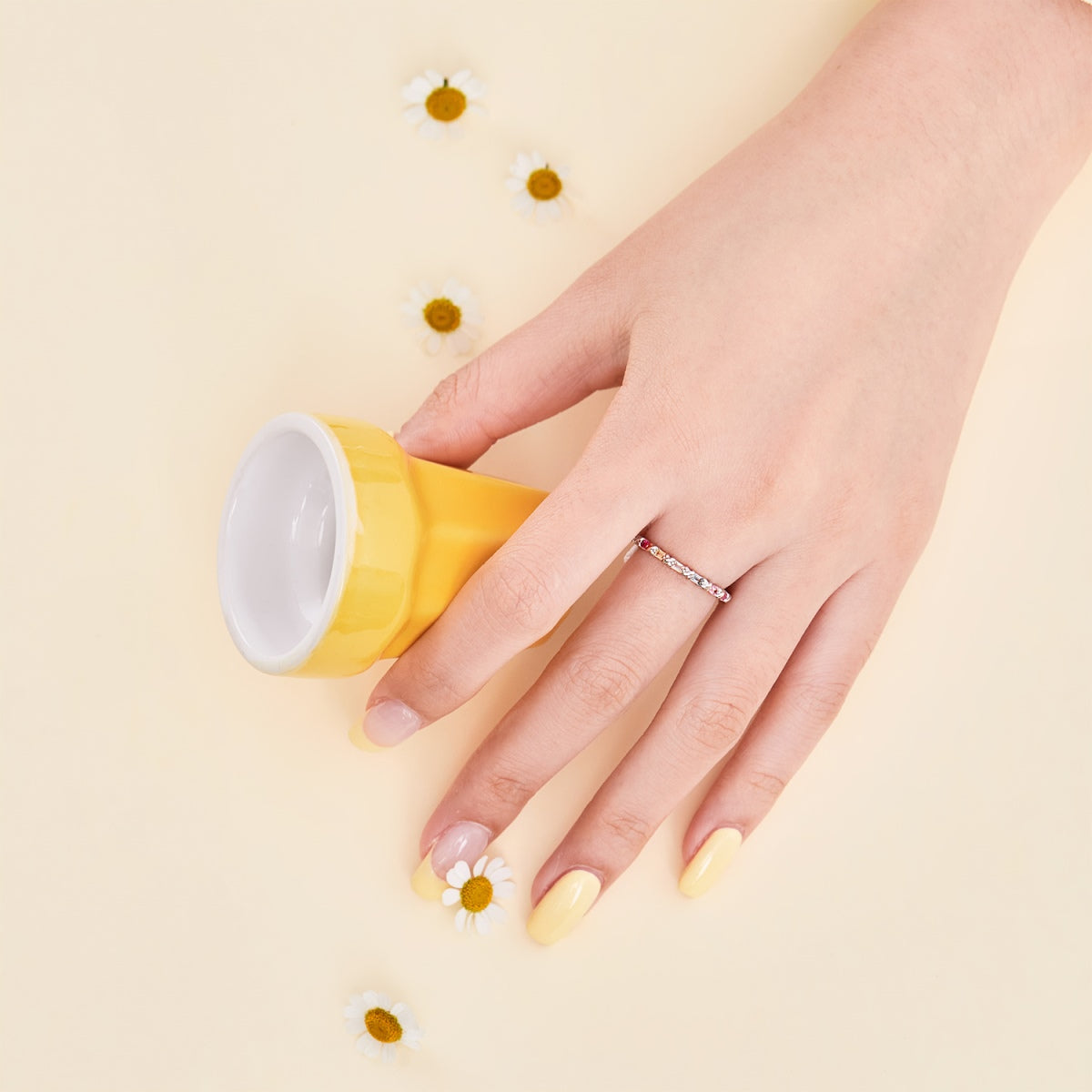 [Amore]Charming Colorful Round Cut Daily Ring