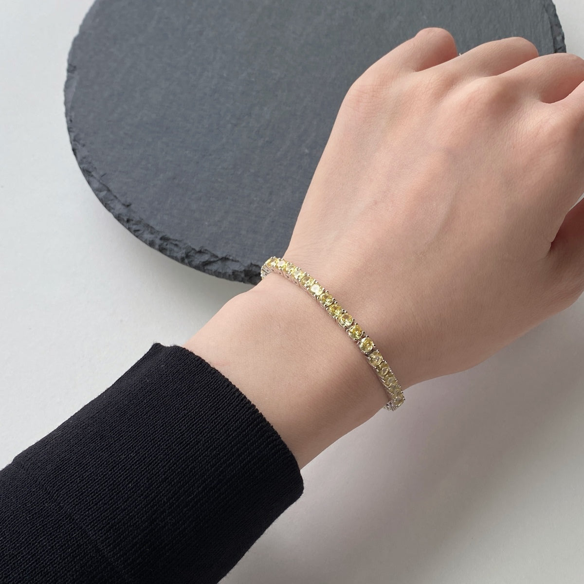 [Amore]Ornate Dazzling Round Cut Tennis Bracelet