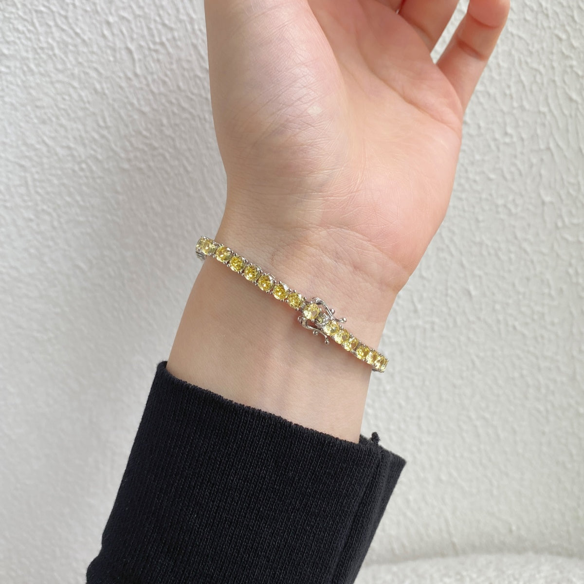 [Amore]Ornate Dazzling Round Cut Tennis Bracelet