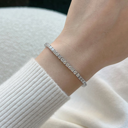 [Amore]Dainty Charming Round Cut Tennis Bracelet