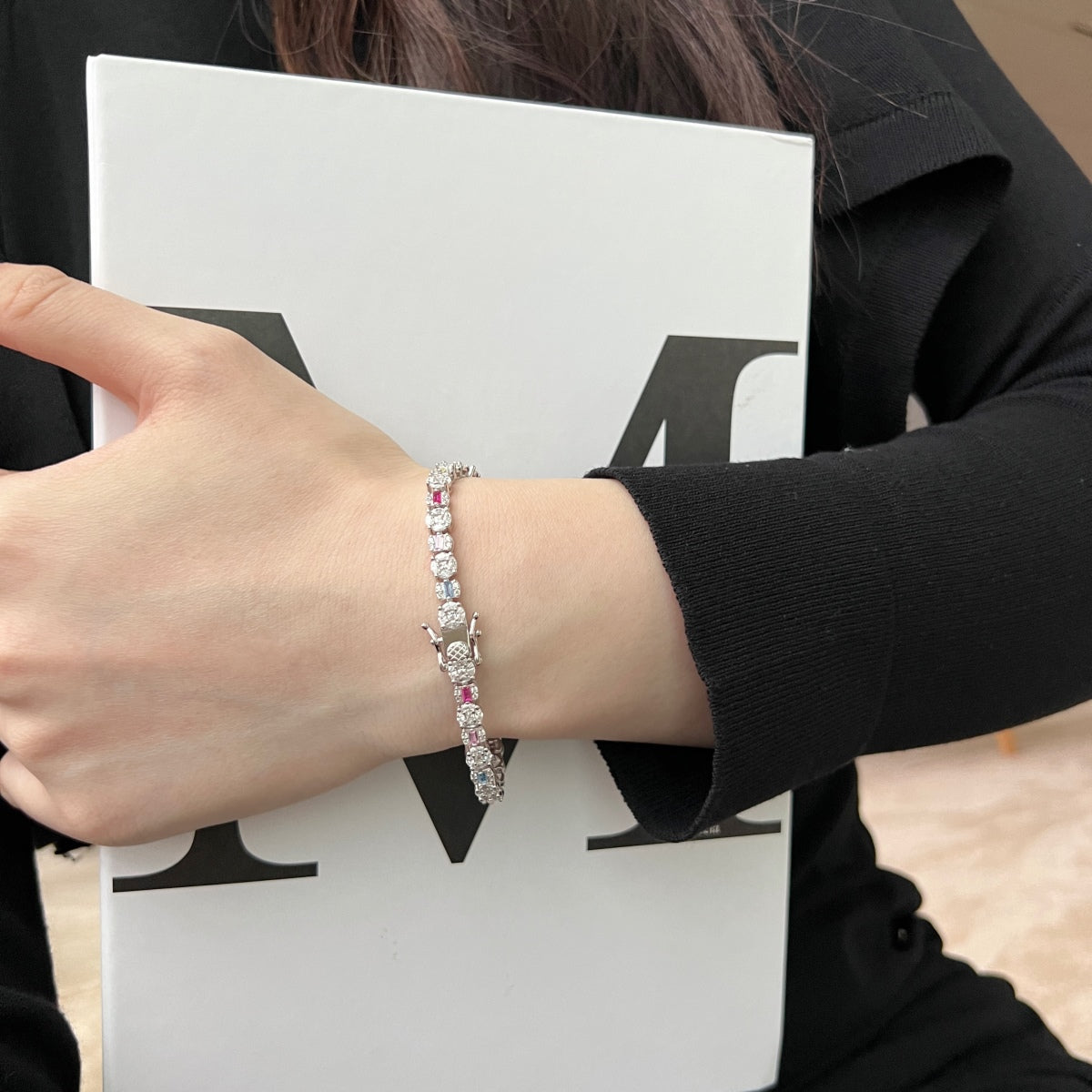 [Amore]Dazzling Radiant Multi Cut Daily Bracelet