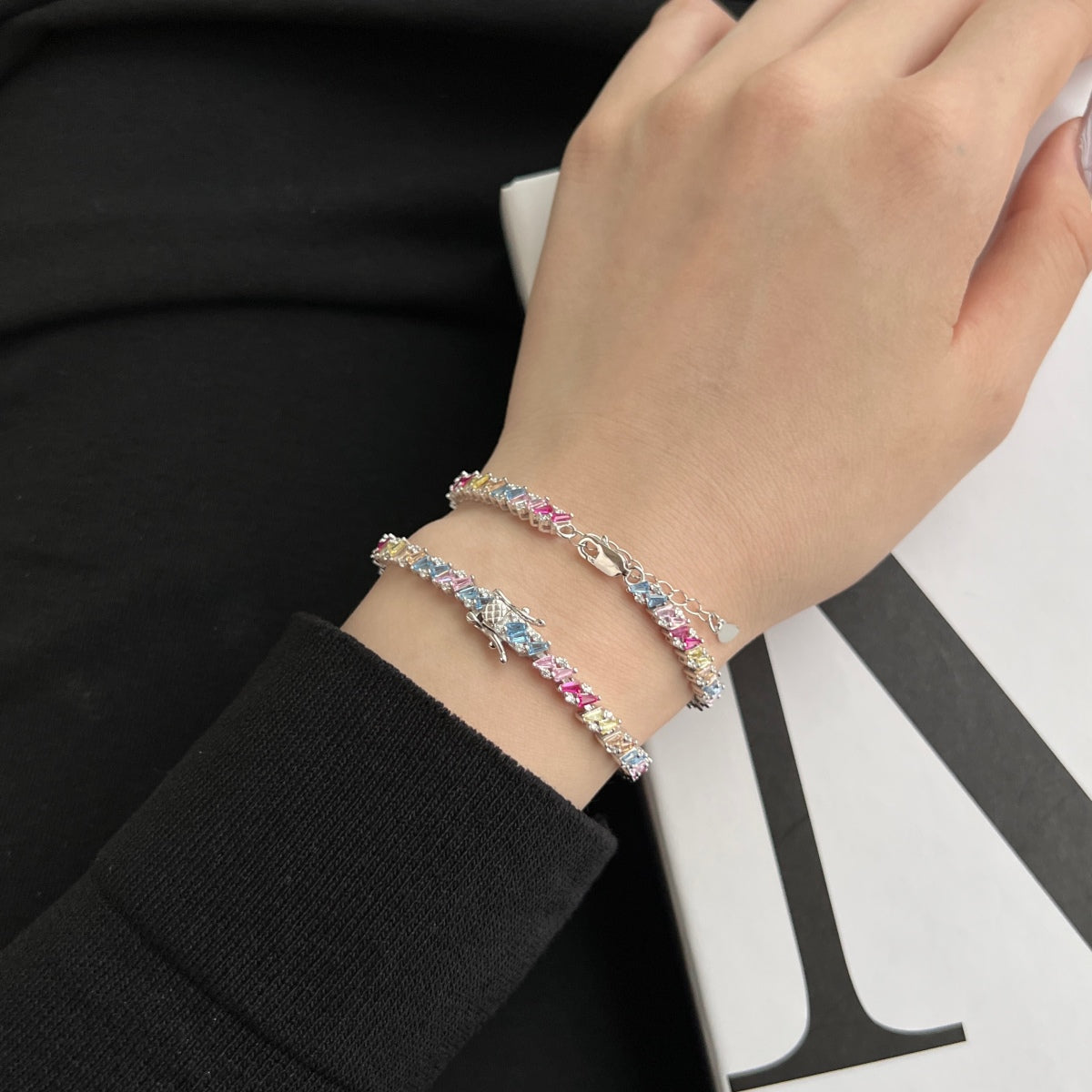 [Amore]Ornate Sparkling Multi Cut Party Bracelet