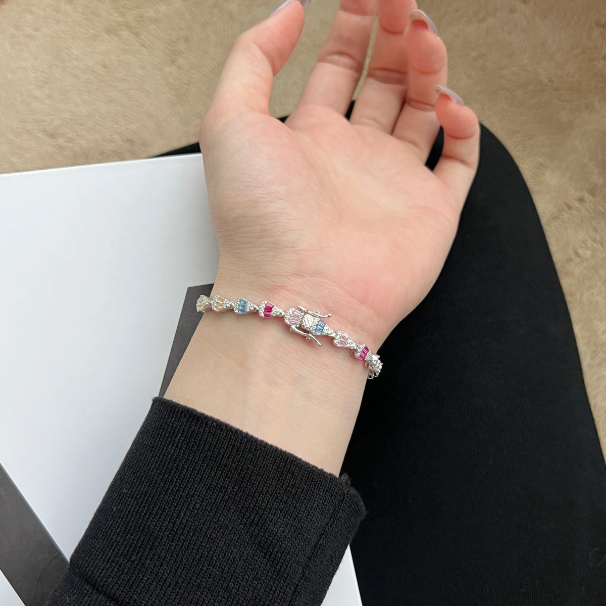 [Amore]Radiant Water Drop Shape Daily Bracelet