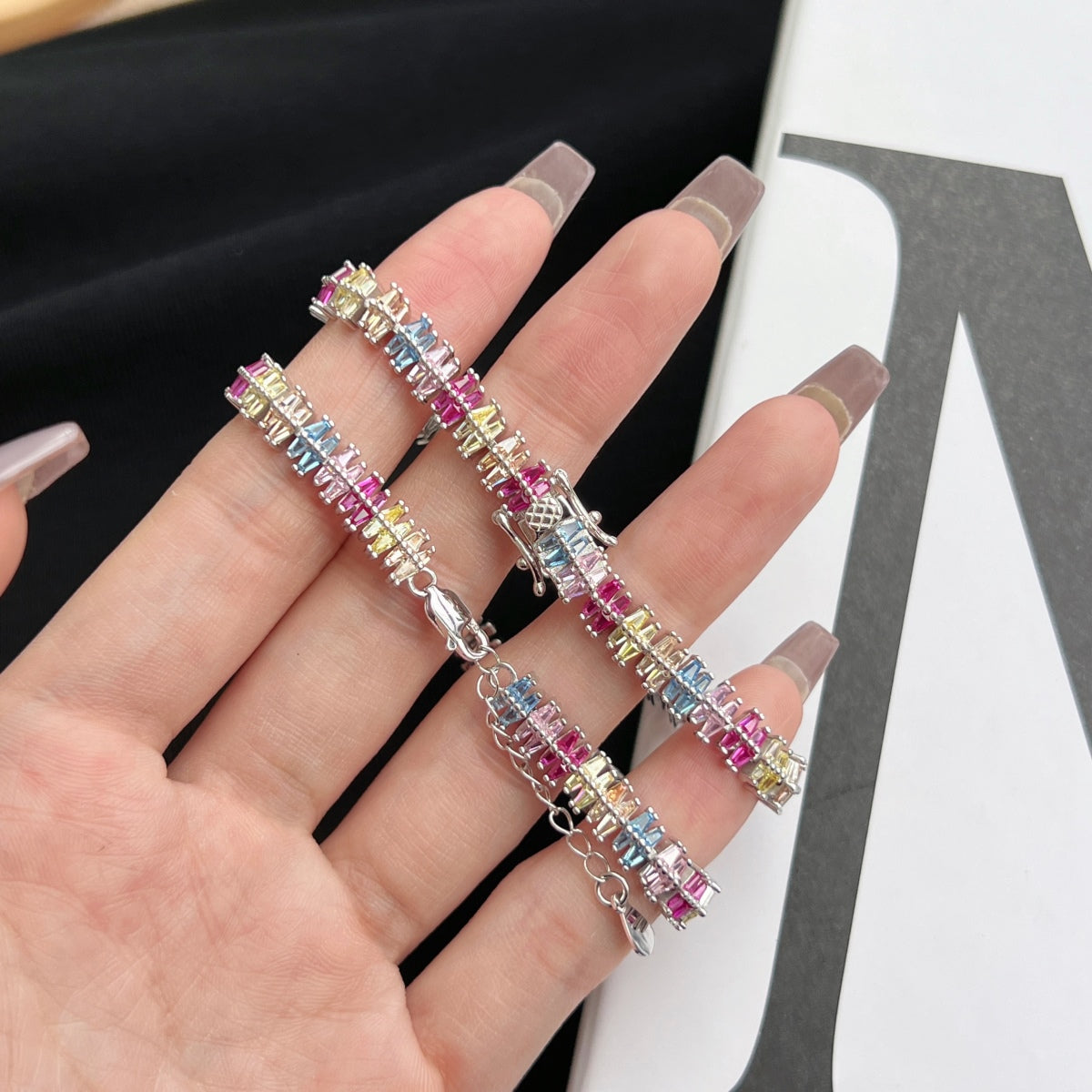 [Amore]Sparkling Exquisite Multi Cut Party Bracelet