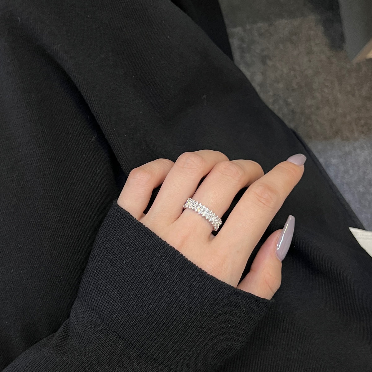 [Amore]Splashy Ornate Emerald Cut Cocktail Ring